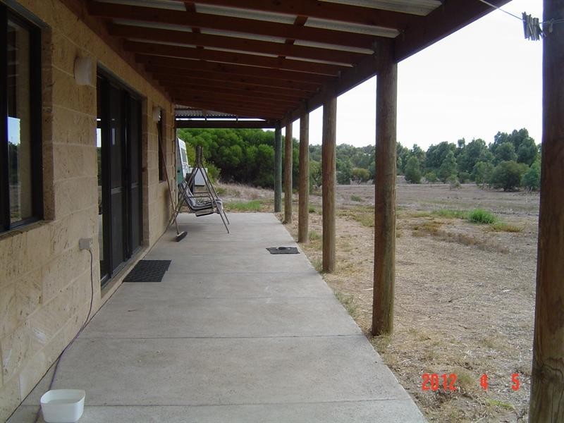 25 Honey Myrtle Close, Springfield WA 6525