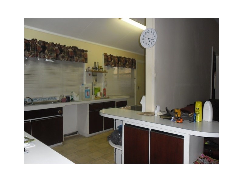 6 Railway Avenue, Carnamah WA 6517