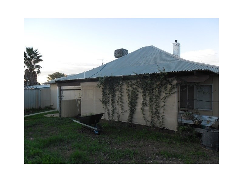 6 Railway Avenue, Carnamah WA 6517