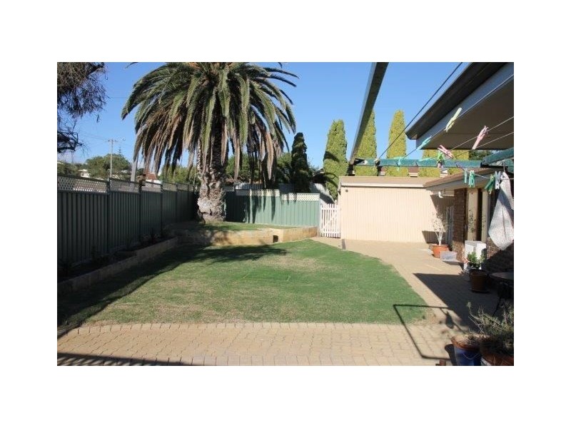 27 Richardson Road, Port Denison WA 6525