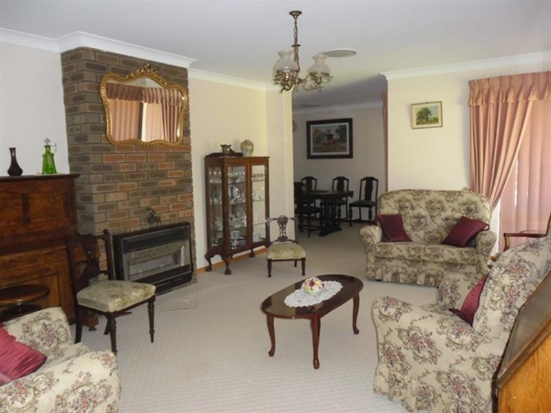 12 Bierman Street, Carnamah WA 6517