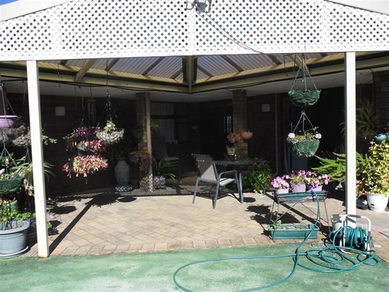 12 Bierman Street, Carnamah WA 6517