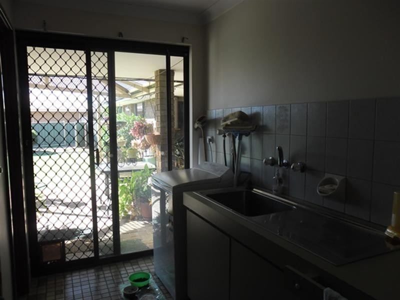 12 Bierman Street, Carnamah WA 6517