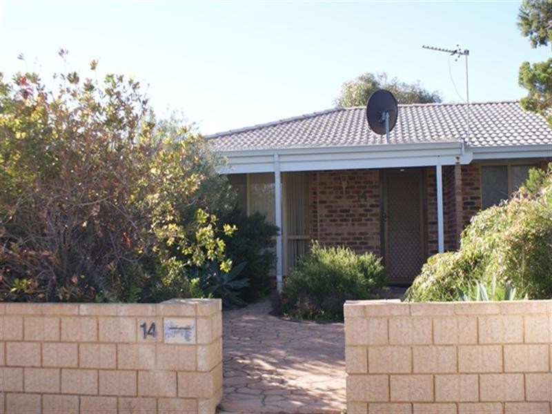 14 Bartlett, Port Denison WA 6525