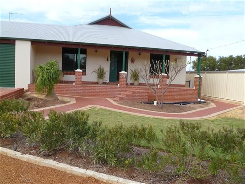 11 Reeve Terrace, Port Denison WA 6525