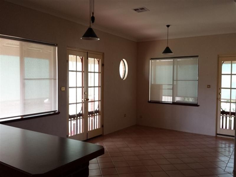 11 Reeve Terrace, Port Denison WA 6525