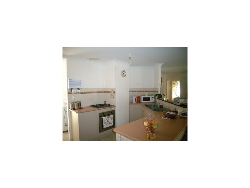 20 Mitchell Heights, Dongara WA 6525