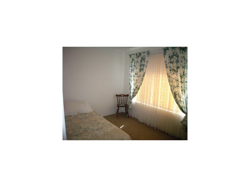 20 Mitchell Heights, Dongara WA 6525