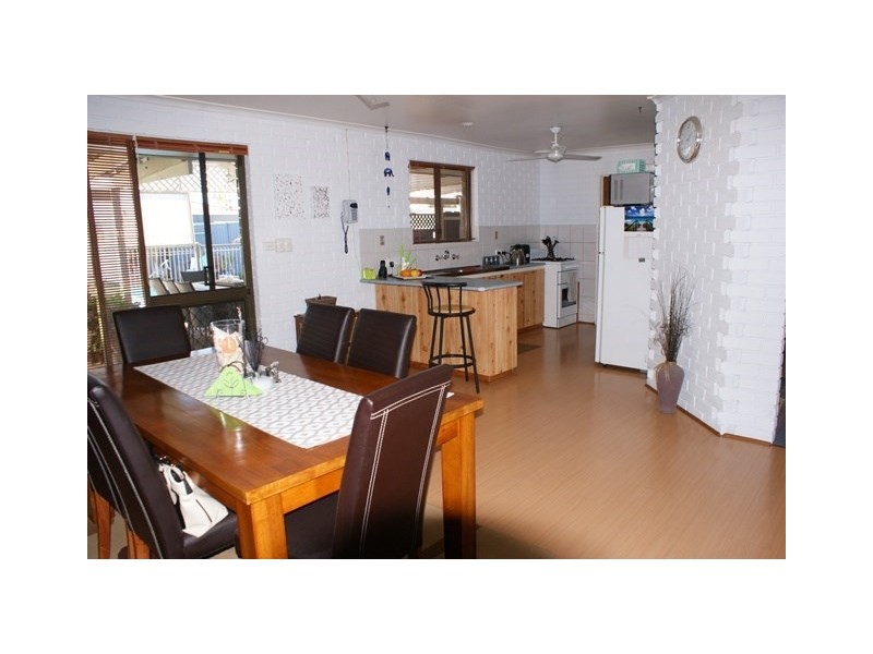 17 Flanagan Way, Dongara WA 6525