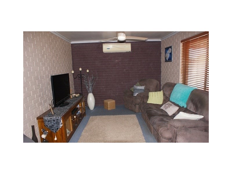 17 Flanagan Way, Dongara WA 6525