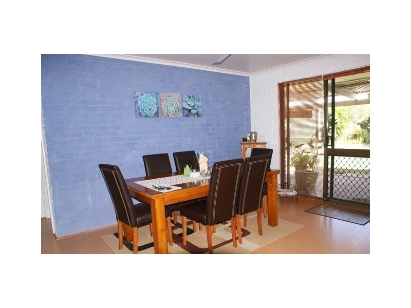 17 Flanagan Way, Dongara WA 6525