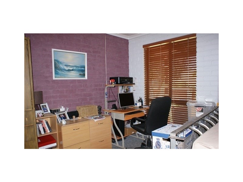 17 Flanagan Way, Dongara WA 6525