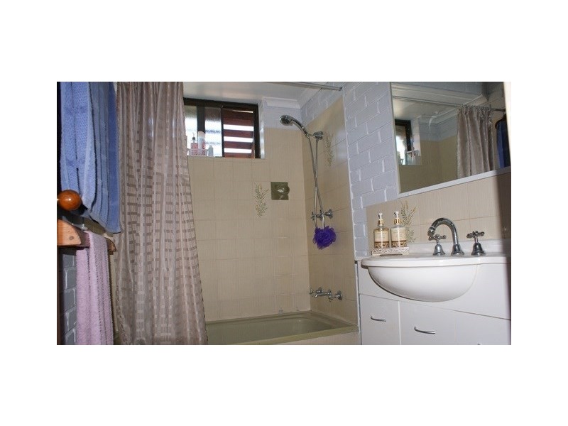 17 Flanagan Way, Dongara WA 6525