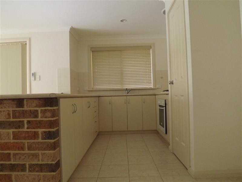 15 Premier Circle, Dongara WA 6525