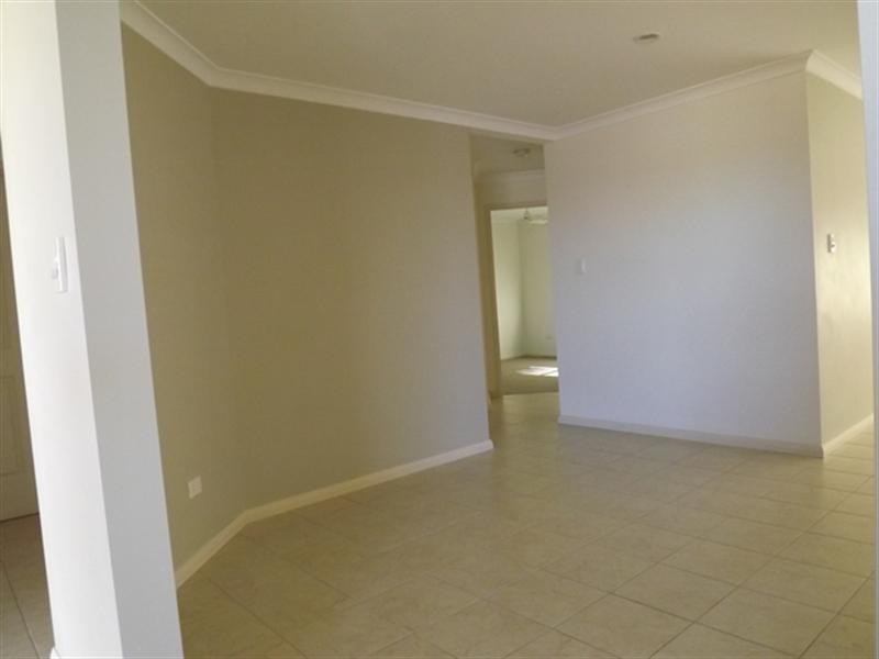 15 Premier Circle, Dongara WA 6525