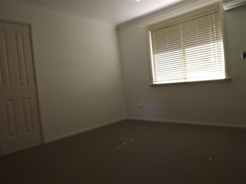 15 Premier Circle, Dongara WA 6525