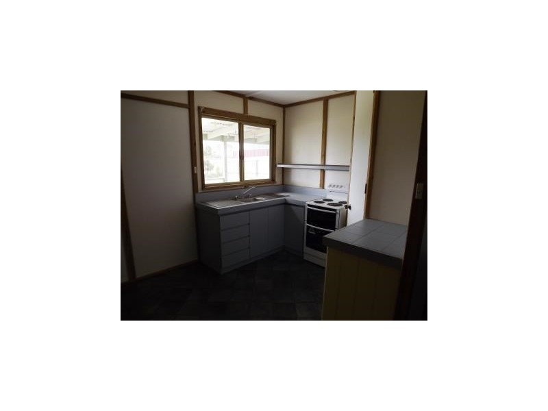 8 Richardson Road, Port Denison WA 6525