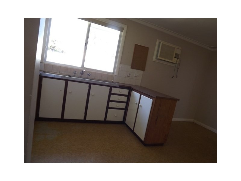 13 CHURCH Street, Dongara WA 6525