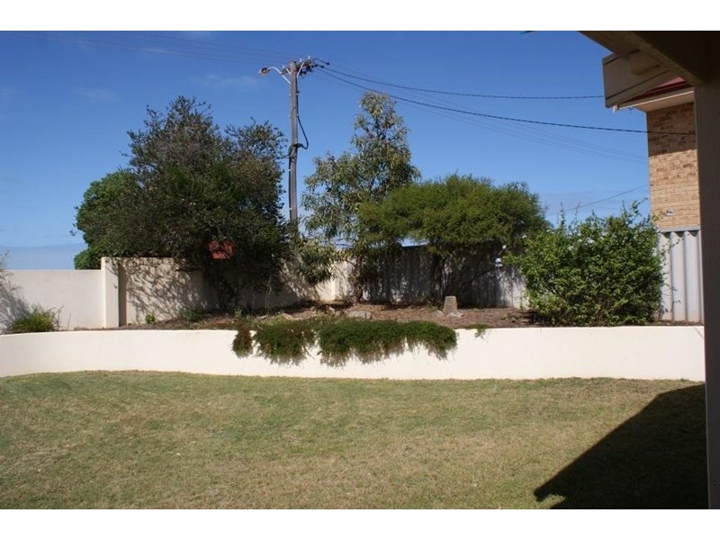 14 Bungaru Road, Port Denison WA 6525