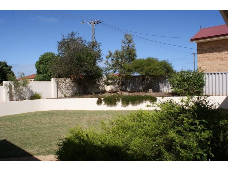 14 Bungaru Road, Port Denison WA 6525