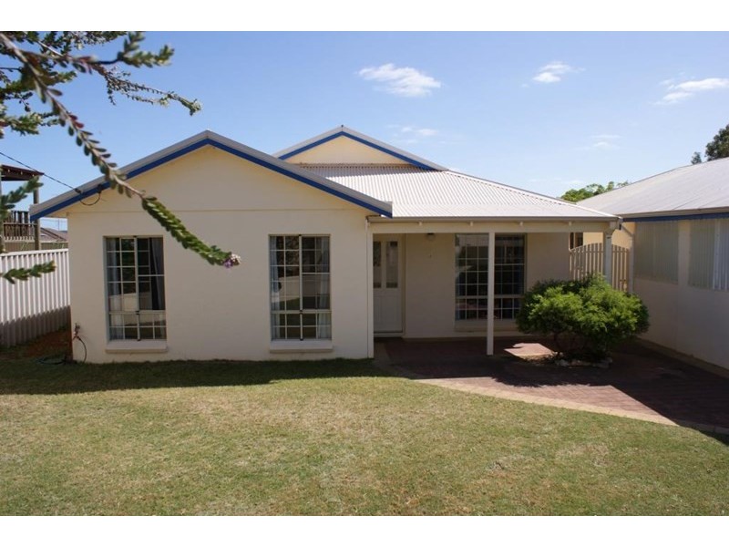 14 Bungaru Road, Port Denison WA 6525