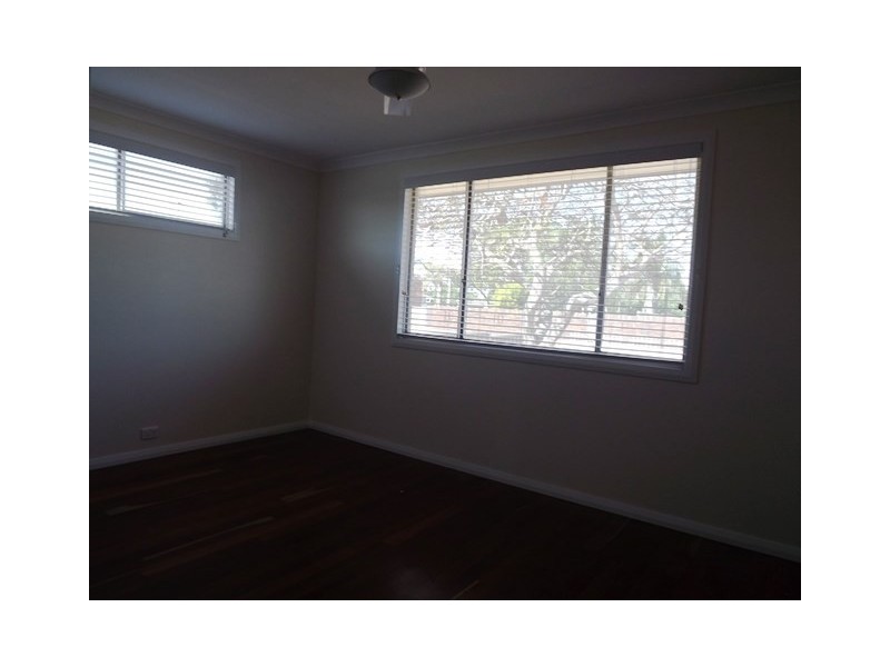 13 HEPBURN Street, Dongara WA 6525