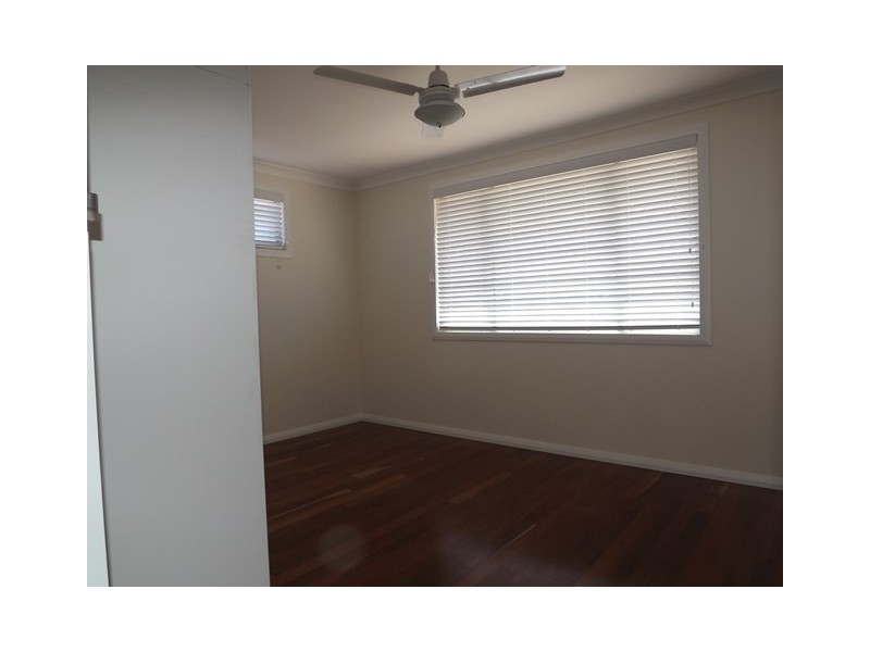 13 HEPBURN Street, Dongara WA 6525