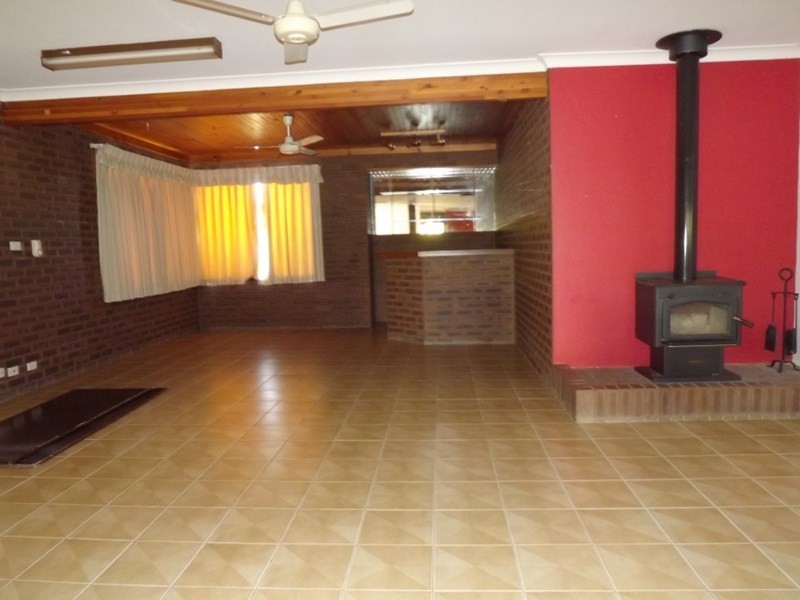 27 Clementina Road, Dongara WA 6525