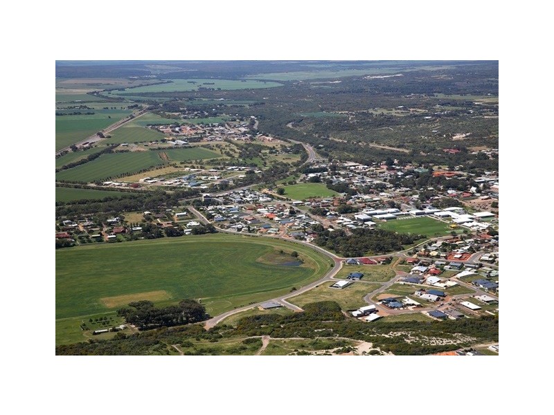 36 Dodd Street, Dongara WA 6525