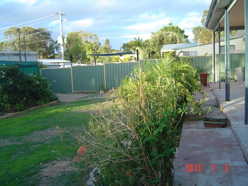 18 Armstrong Street, Dongara WA 6525