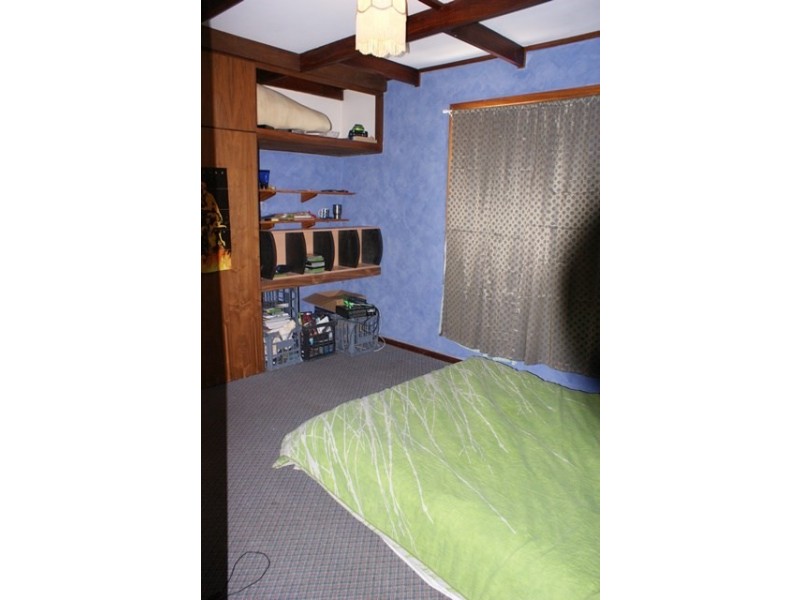 18 Armstrong Street, Dongara WA 6525