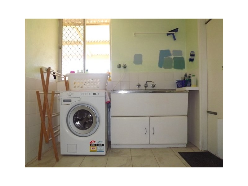 10 Whelan Street, Port Denison WA 6525