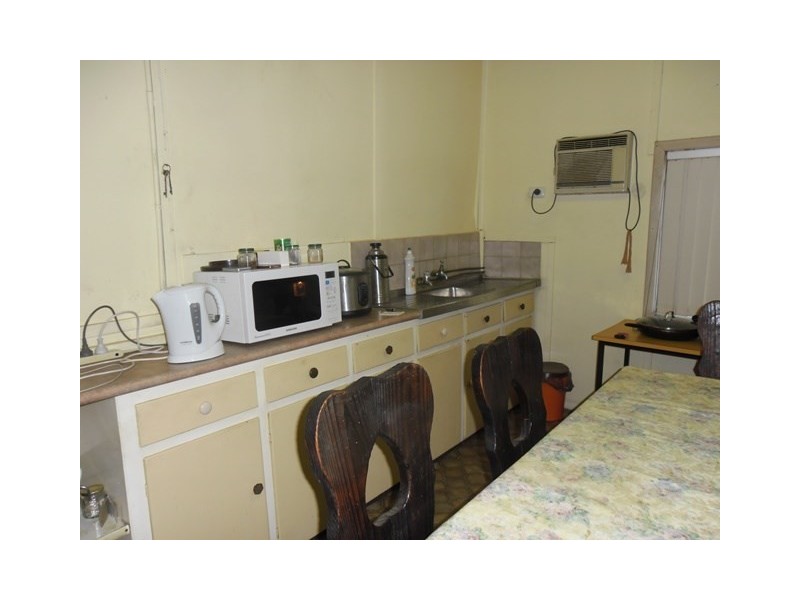 11 Yarra Street, Carnamah WA 6517