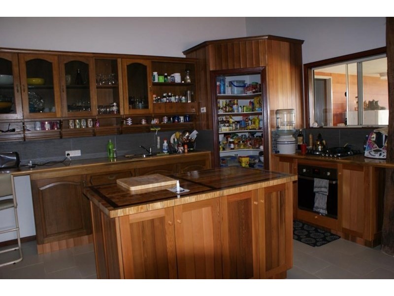 3 Chivers Concourse, Dongara WA 6525