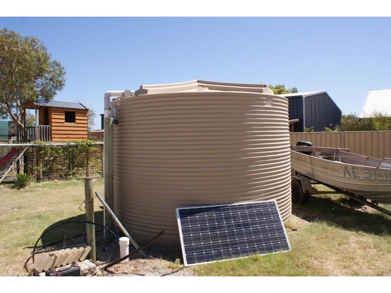 3 Chivers Concourse, Dongara WA 6525