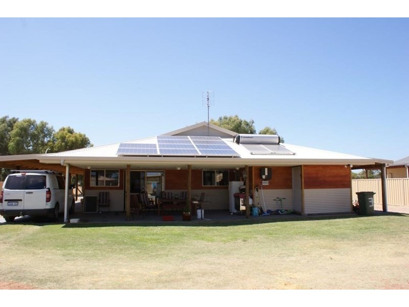 3 Chivers Concourse, Dongara WA 6525