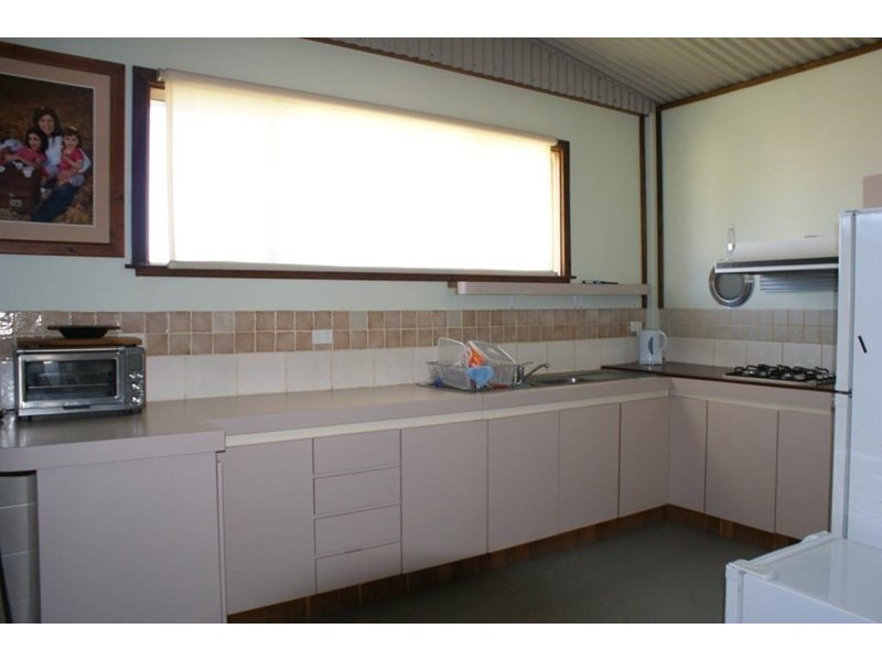 3 Chivers Concourse, Dongara WA 6525