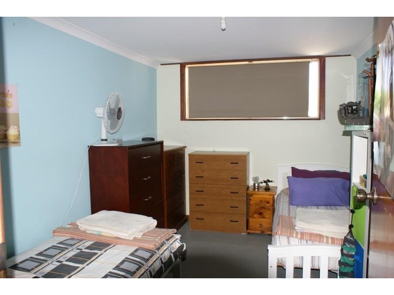 3 Chivers Concourse, Dongara WA 6525