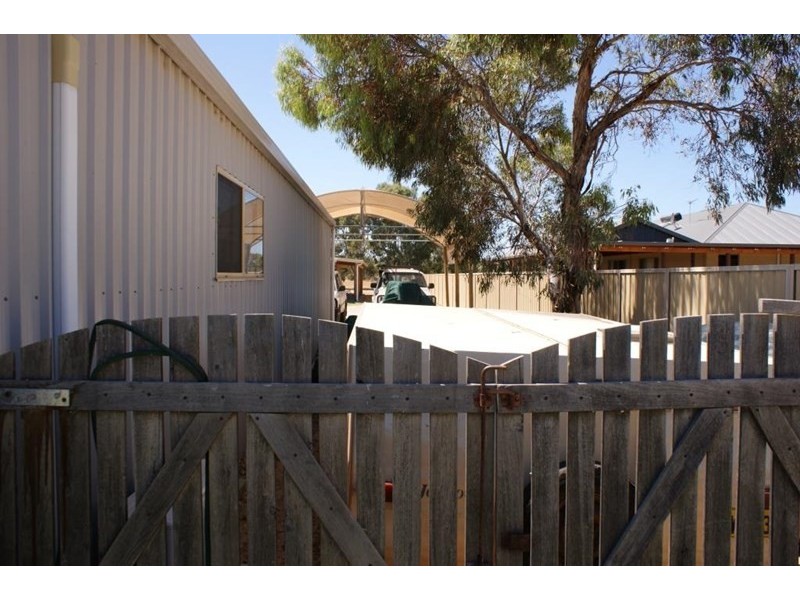 3 Chivers Concourse, Dongara WA 6525