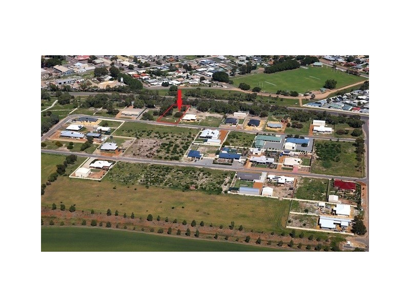 18 Bayliss Road, Dongara WA 6525