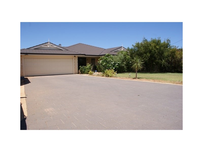 19 Bungaru Road, Port Denison WA 6525