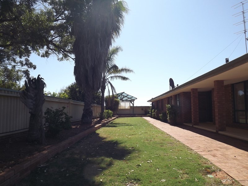 99 Point Leander Drive, Port Denison WA 6525