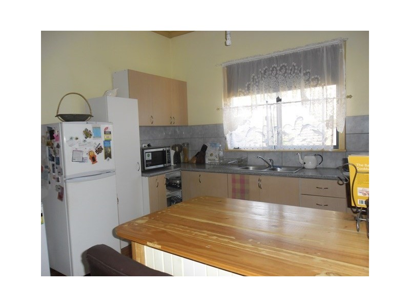 81 Williamson Street, Three Springs WA 6519