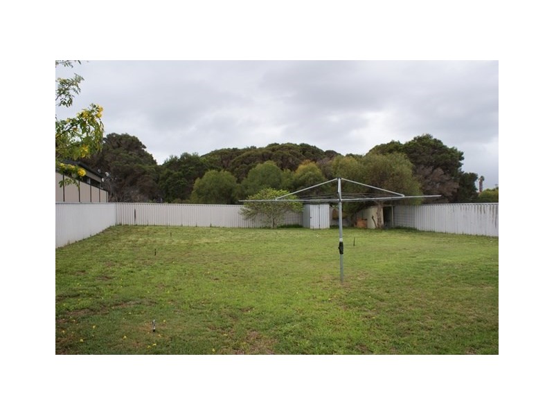 26 Ocean Drive, Port Denison WA 6525