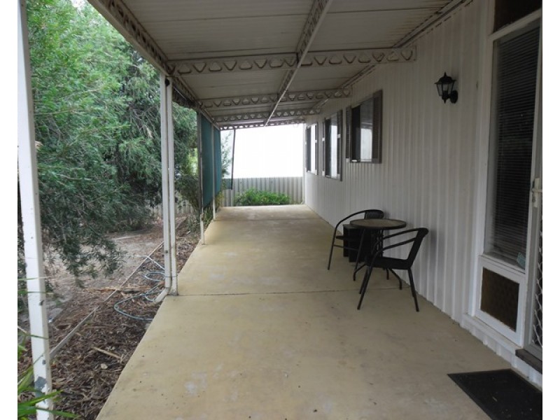 15 Slaughter Street, Three Springs WA 6519