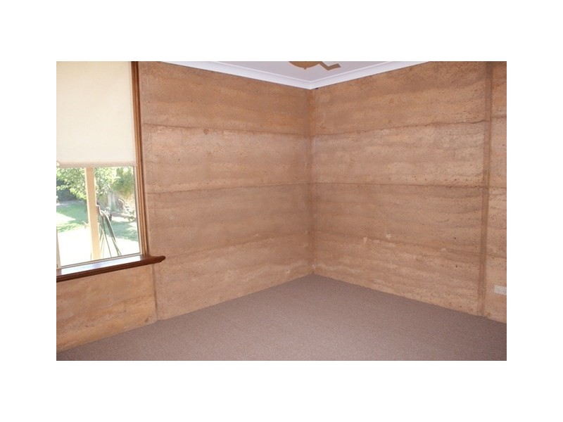 8 Clementina Road, Dongara WA 6525