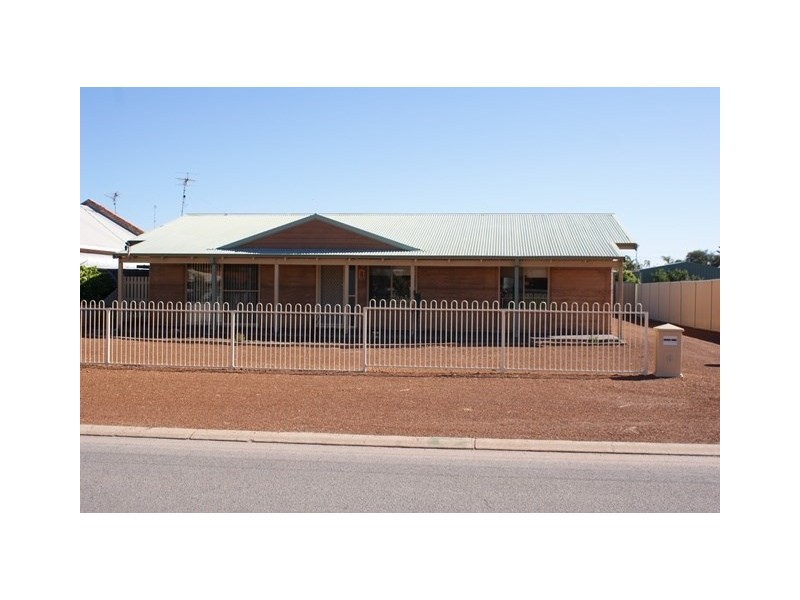 8 Clementina Road, Dongara WA 6525