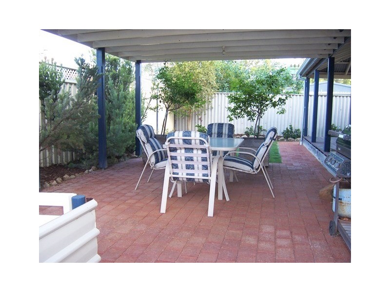 19 Waldeck Street, Dongara WA 6525