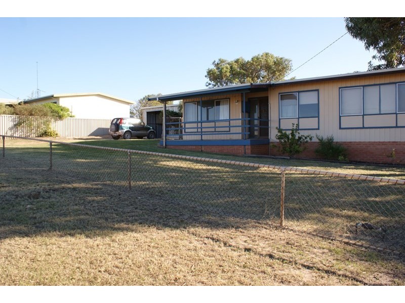 10 Bungaru Road, Port Denison WA 6525