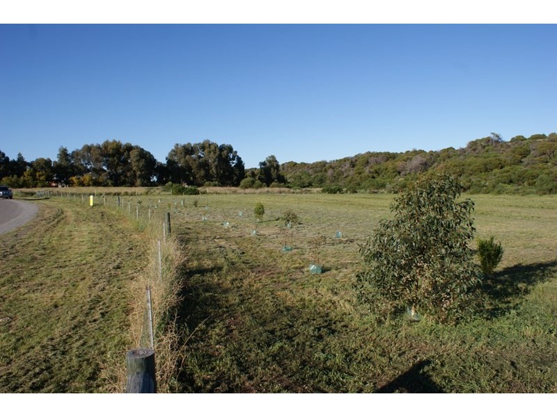 133 Brennand Road, Dongara WA 6525